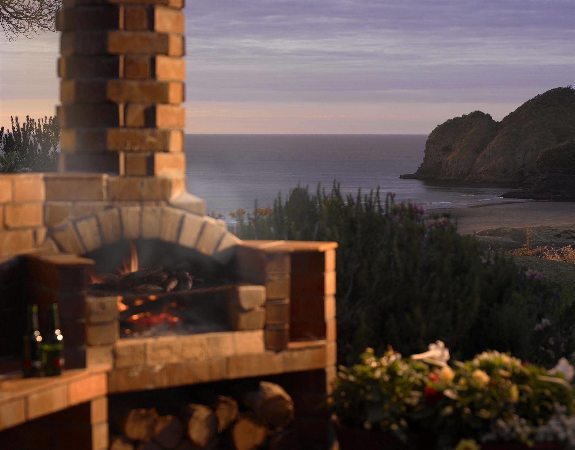 Bethells Beach Cottages Bagian luar foto