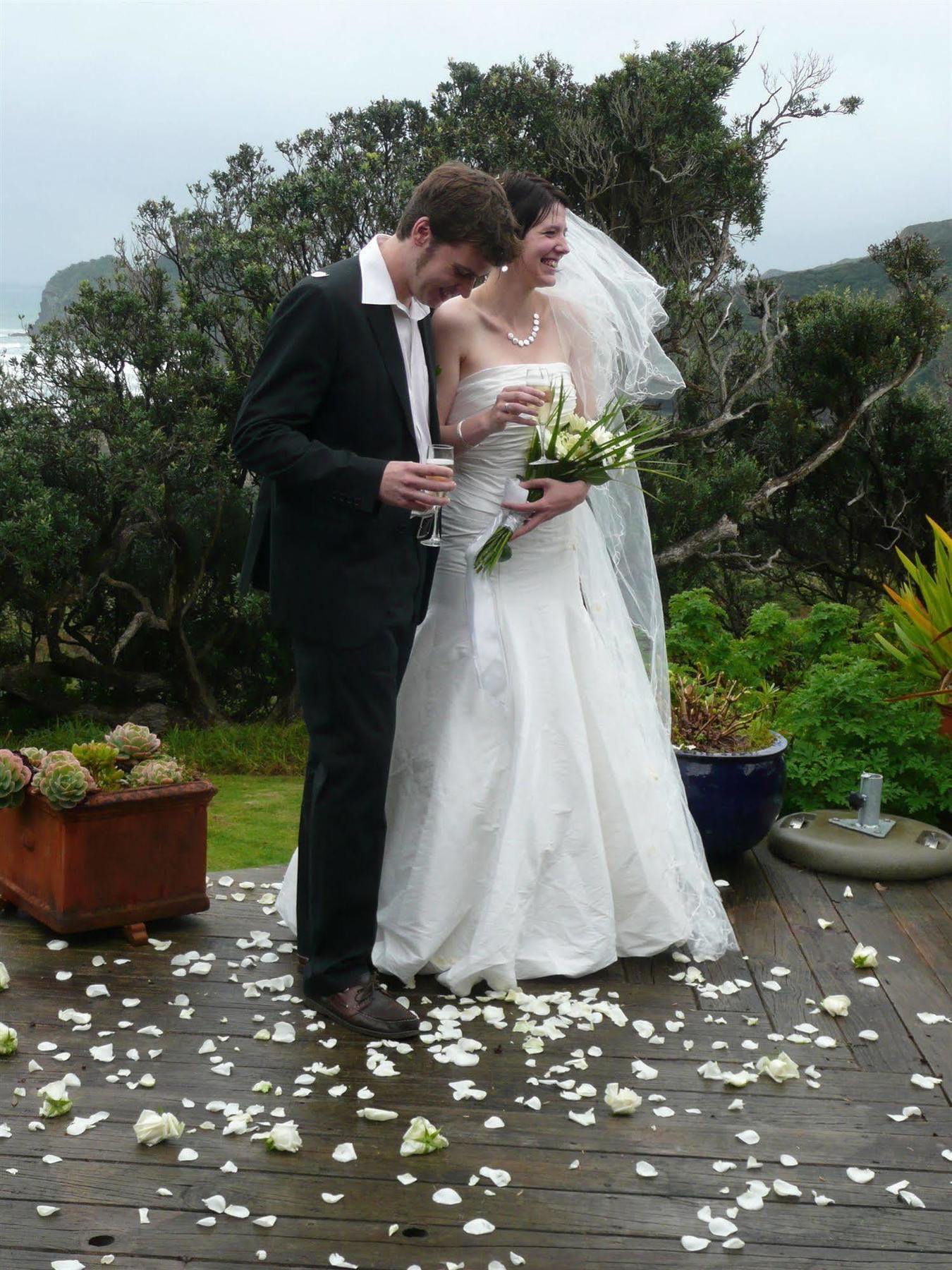 Bethells Beach Cottages Bagian luar foto