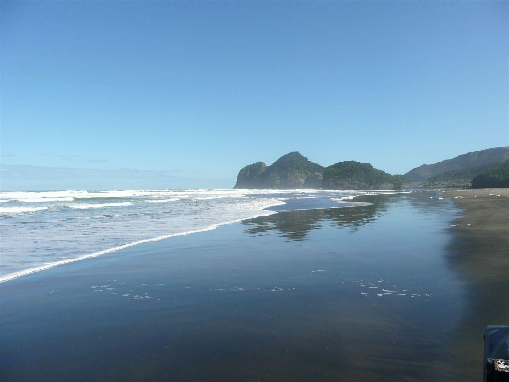 Bethells Beach Cottages Bagian luar foto