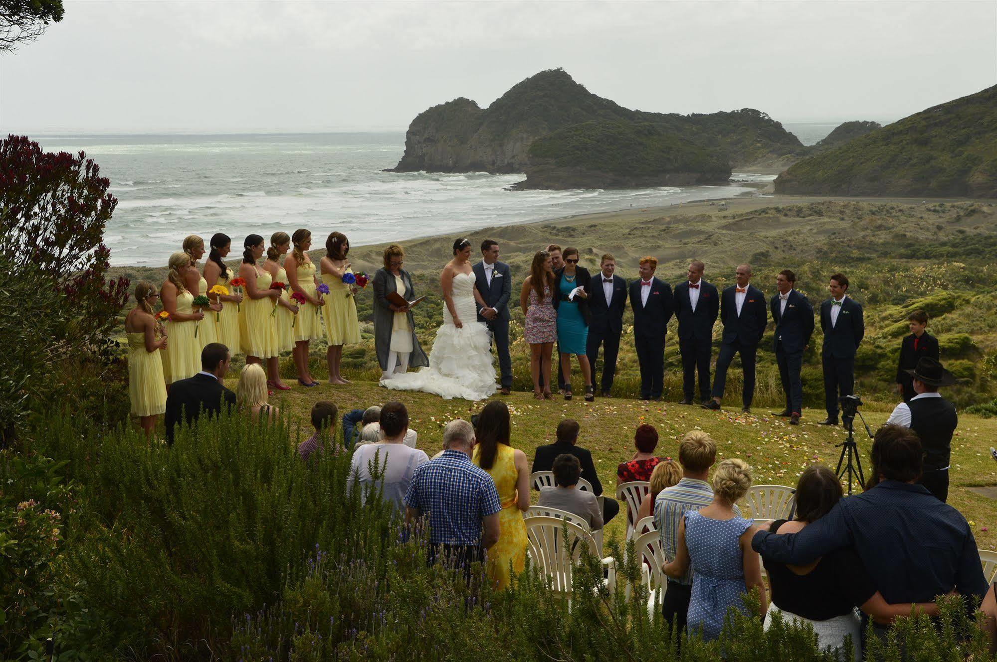 Bethells Beach Cottages Bagian luar foto