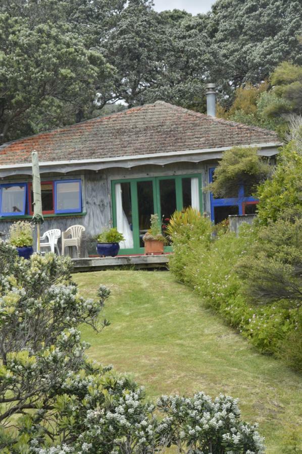Bethells Beach Cottages Bagian luar foto
