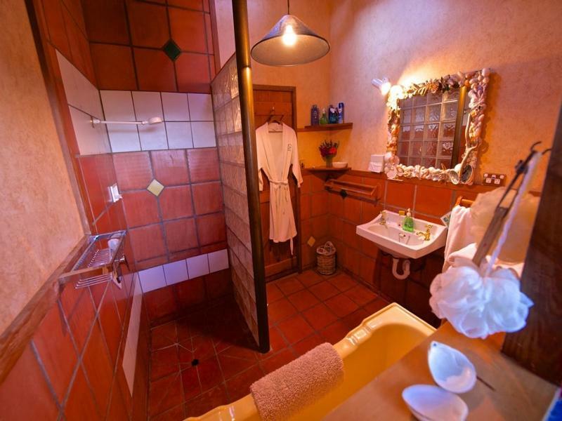 Bethells Beach Cottages Bagian luar foto