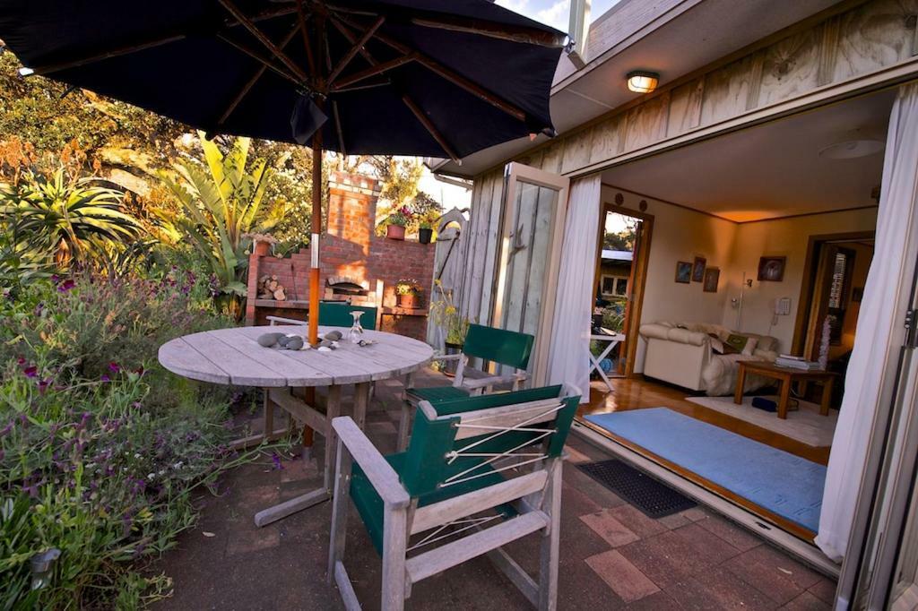 Bethells Beach Cottages Bagian luar foto