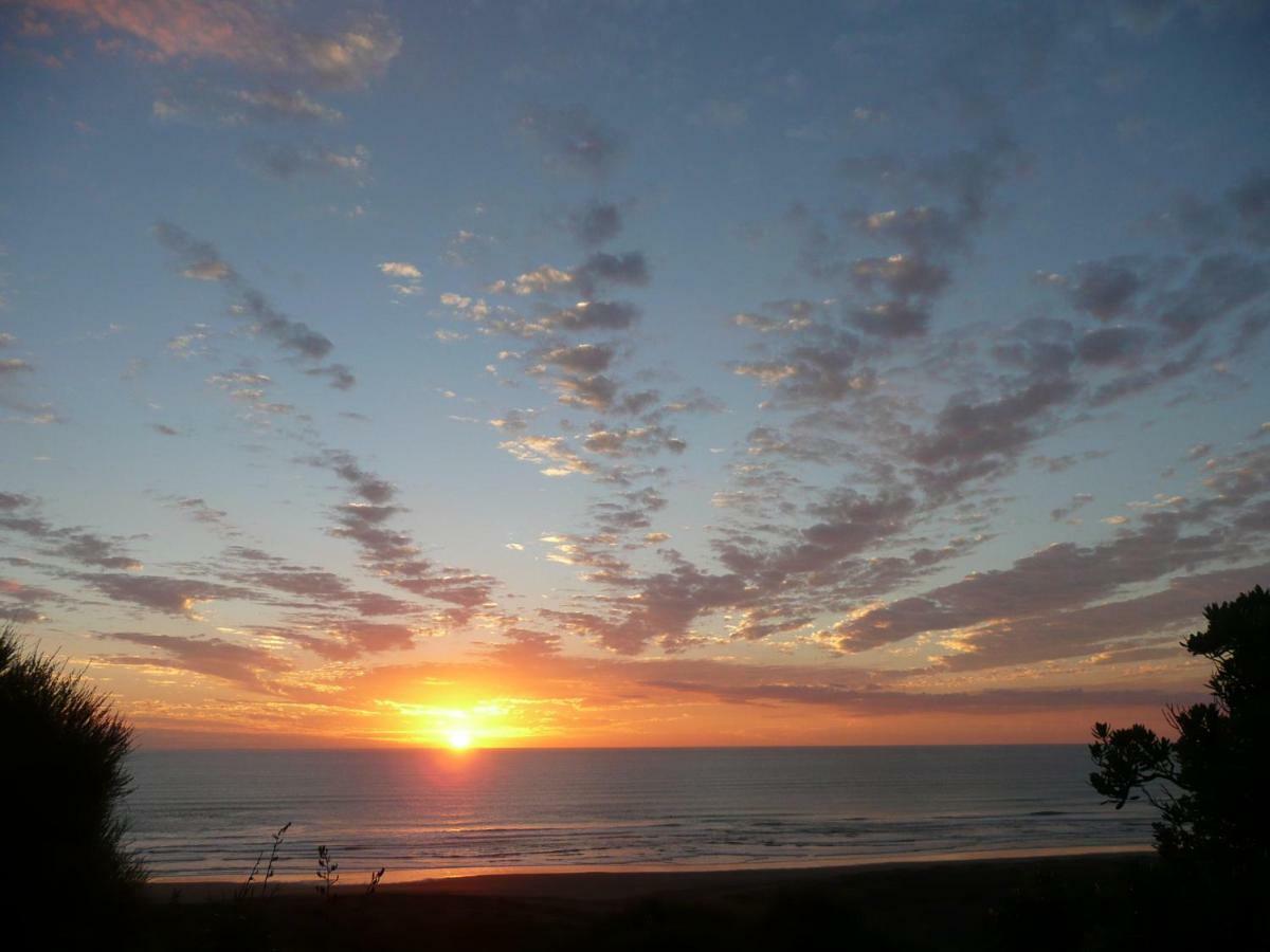 Bethells Beach Cottages Bagian luar foto